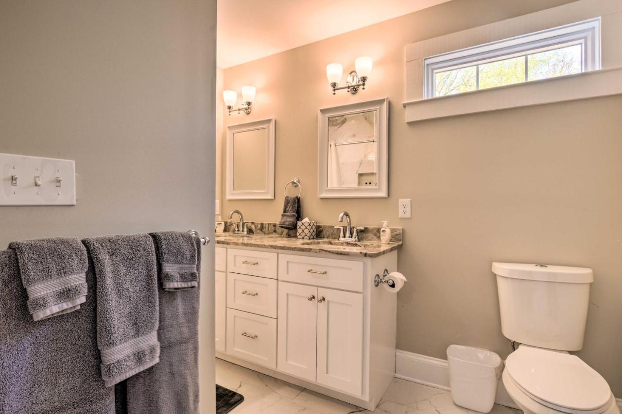 Ideally Located Penne Place With Deck And Grill Greenville Extérieur photo